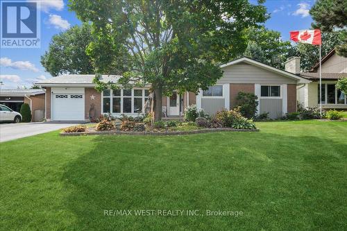 1311 Elgin Crescent, Oakville (Iroquois Ridge South), ON - Outdoor With Facade