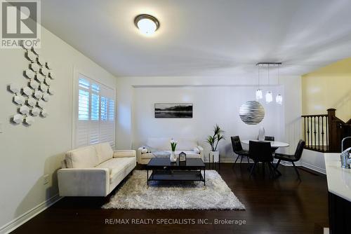 35 Merrybrook Trail, Brampton (Northwest Brampton), ON - Indoor Photo Showing Living Room