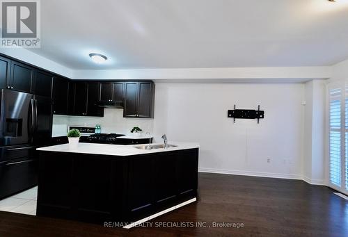 35 Merrybrook Trail, Brampton (Northwest Brampton), ON - Indoor Photo Showing Kitchen