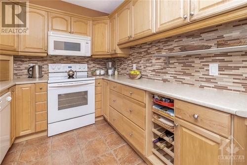 1380 Prince Of Wales Drive Unit#806, Ottawa, ON - Indoor Photo Showing Kitchen