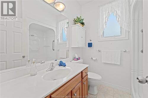 674 Dalhousie, Amherstburg, ON - Indoor Photo Showing Bathroom