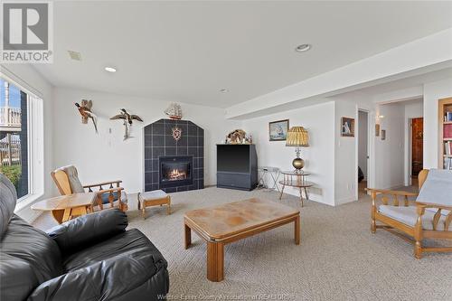 674 Dalhousie, Amherstburg, ON - Indoor Photo Showing Living Room With Fireplace