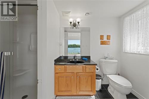 674 Dalhousie, Amherstburg, ON - Indoor Photo Showing Bathroom