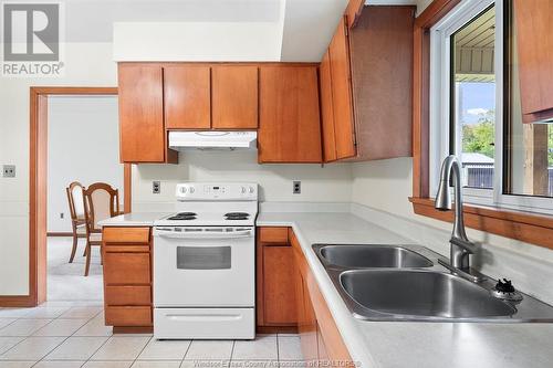 4033 Howard, Windsor, ON - Indoor Photo Showing Kitchen With Double Sink