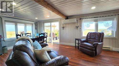 1645 Ch. Wilson Point, Miscou, NB - Indoor Photo Showing Living Room