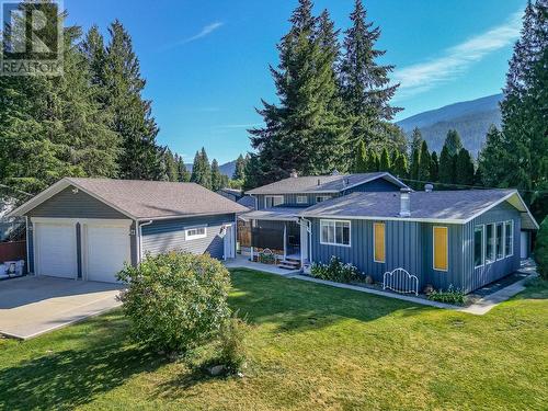 602 Maple Street, Sicamous, BC - Outdoor