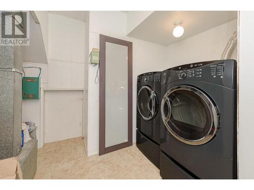 602 Maple Street, Sicamous, BC - Indoor Photo Showing Laundry Room