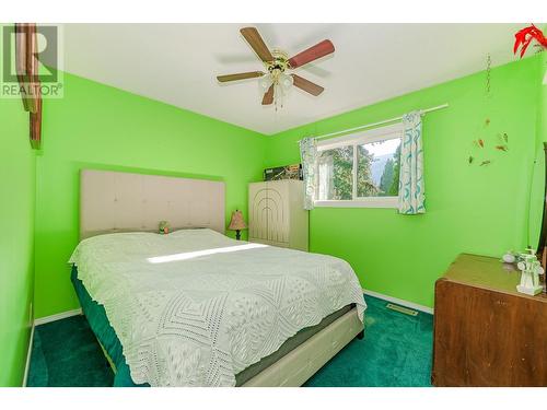 602 Maple Street, Sicamous, BC - Indoor Photo Showing Bedroom