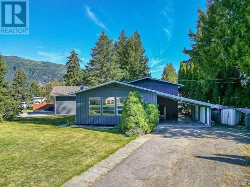 602 Maple Street, Sicamous, BC - Outdoor