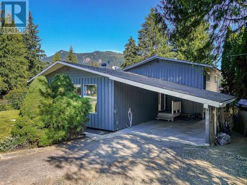 602 Maple Street, Sicamous, BC - Outdoor