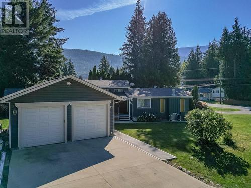 602 Maple Street, Sicamous, BC - Outdoor