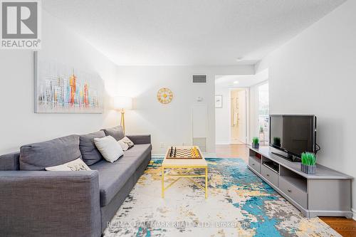 112 - 3 Rean Drive, Toronto (Bayview Village), ON - Indoor Photo Showing Living Room