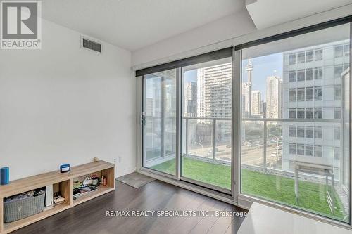 1109 - 19 Bathurst Street, Toronto (Waterfront Communities), ON - Indoor Photo Showing Other Room