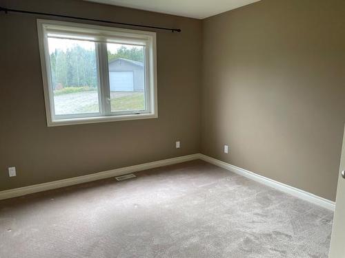 1102 Gorevale Road, Rural Thunder Bay, ON - Indoor Photo Showing Other Room