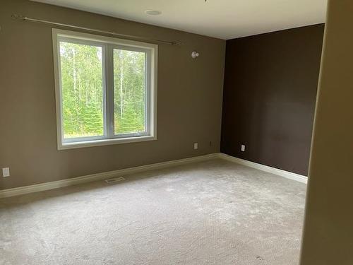 1102 Gorevale Road, Rural Thunder Bay, ON - Indoor Photo Showing Other Room