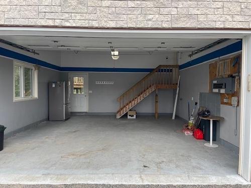 1102 Gorevale Road, Rural Thunder Bay, ON - Indoor Photo Showing Garage