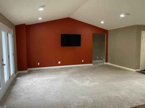 1102 Gorevale Road, Rural Thunder Bay, ON - Indoor Photo Showing Other Room