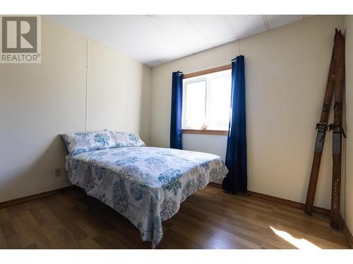 1269 Colclough  Avenue, Fernie, BC - Indoor Photo Showing Bedroom