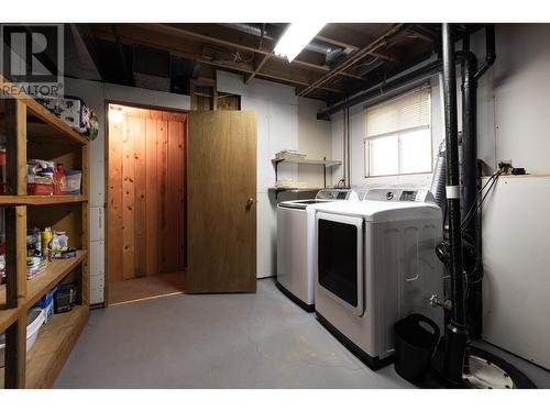 1269 Colclough  Avenue, Fernie, BC - Indoor Photo Showing Laundry Room