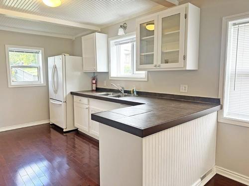 101 Churchill Street, Nipigon, ON - Indoor Photo Showing Kitchen With Double Sink