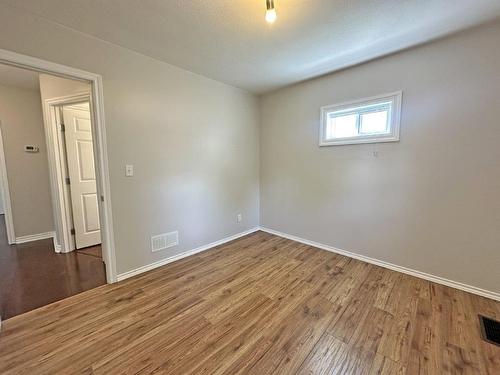 101 Churchill Street, Nipigon, ON - Indoor Photo Showing Other Room