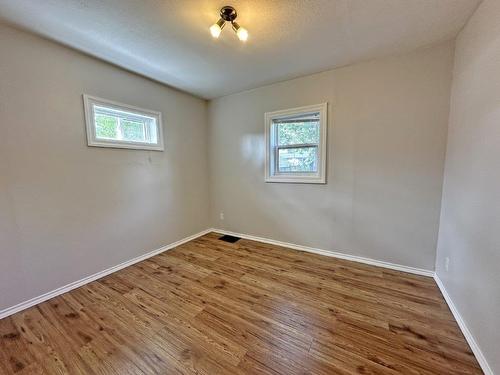 101 Churchill Street, Nipigon, ON - Indoor Photo Showing Other Room