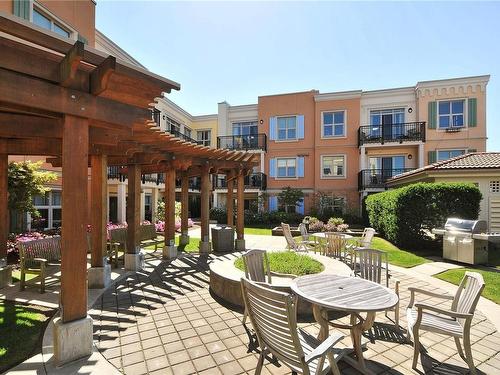 405-1620 Mckenzie Ave, Saanich, BC - Outdoor With Exterior