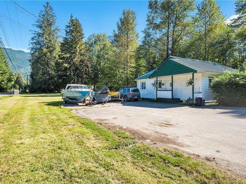 1260 Sayward Rd, Sayward, BC - Outdoor