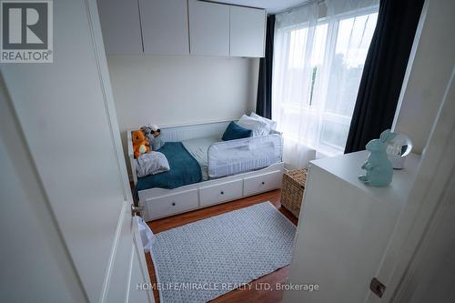 303 - 9235 Jane Street, Vaughan (Maple), ON - Indoor Photo Showing Bedroom