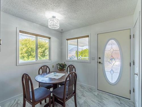 2120 Omineca Drive, Kamloops, BC - Indoor Photo Showing Dining Room