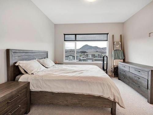 133-1901 Qu'Appelle Blvd, Kamloops, BC - Indoor Photo Showing Bedroom