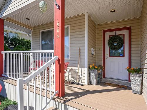 864 Regent Cres, Kamloops, BC - Outdoor With Deck Patio Veranda With Exterior