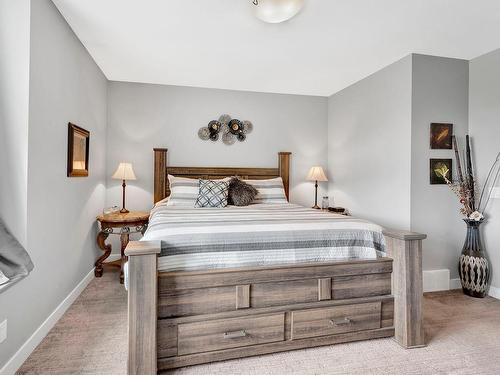 128-1939 Coldwater Drive, Kamloops, BC - Indoor Photo Showing Bedroom