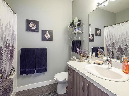 128-1939 Coldwater Drive, Kamloops, BC - Indoor Photo Showing Bathroom