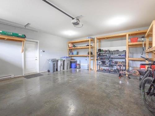 128-1939 Coldwater Drive, Kamloops, BC - Indoor Photo Showing Garage