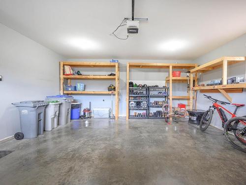 128-1939 Coldwater Drive, Kamloops, BC - Indoor Photo Showing Garage