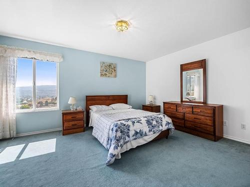 1021 Norview Place, Kamloops, BC - Indoor Photo Showing Bedroom