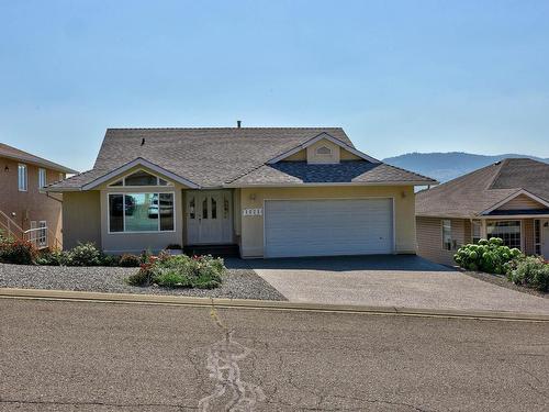 1021 Norview Place, Kamloops, BC - Outdoor With Facade