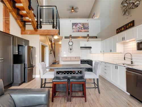 309-599 Pandora Ave, Victoria, BC - Indoor Photo Showing Kitchen With Upgraded Kitchen