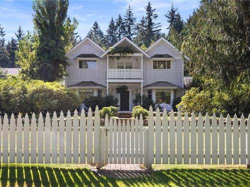 234 Hoylake Rd West, Qualicum Beach, BC 