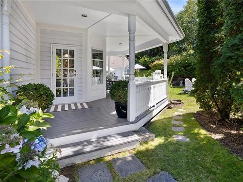 234 Hoylake Rd West, Qualicum Beach, BC 