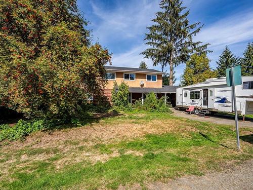 4972 Adrian Rd, Courtenay, BC 