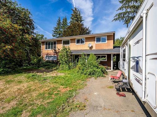 4972 Adrian Rd, Courtenay, BC 