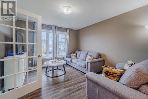 13 Bridgeport Street, Paradise, NL - Indoor Photo Showing Living Room