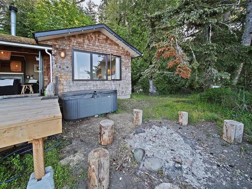 6641 Island Hwy West, Bowser, BC 