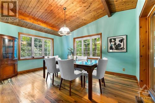 1560 Cumberland Ridge Drive, Cumberland, ON - Indoor Photo Showing Dining Room