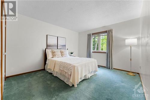 1560 Cumberland Ridge Drive, Cumberland, ON - Indoor Photo Showing Bedroom