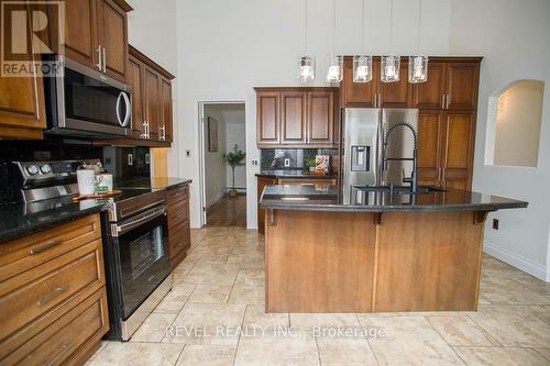 240 Johnson Road, Brantford, ON - Indoor Photo Showing Kitchen