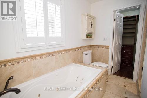 240 Johnson Road, Brantford, ON - Indoor Photo Showing Bathroom