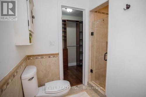 240 Johnson Road, Brantford, ON - Indoor Photo Showing Bathroom